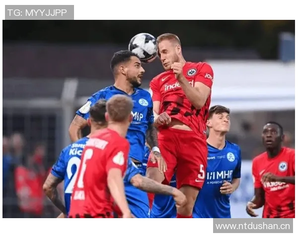 德甲焦点战汉堡迎战斯图加特全方位比赛分析与预测